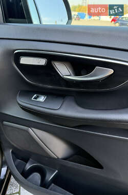 Минивэн Mercedes-Benz V-Class 2014 в 