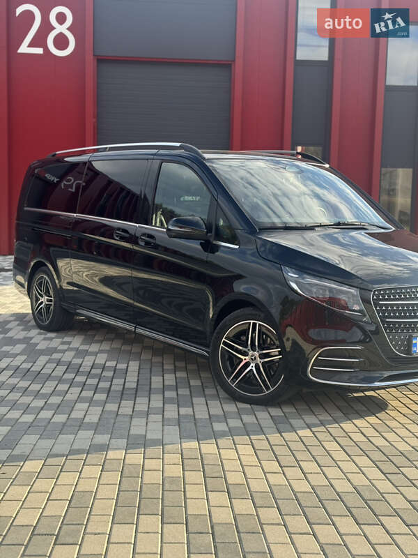 Минивэн Mercedes-Benz V-Class 2025 в Львове