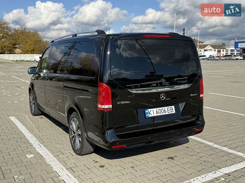 Минивэн Mercedes-Benz V-Class 2023 в Черновцах
