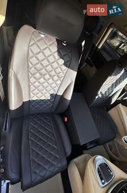 Мінівен Mercedes-Benz V-Class 2023 в 