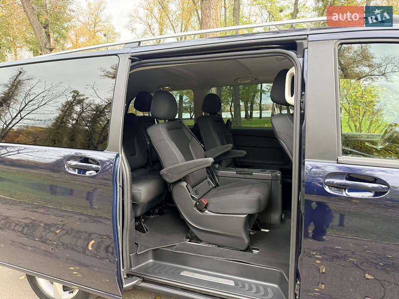 Минивэн Mercedes-Benz V-Class 2017 в Киеве