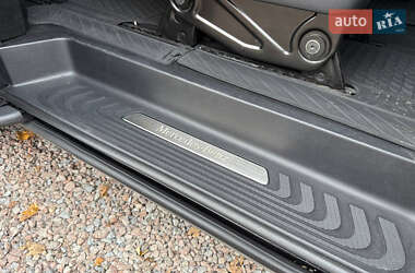 Мінівен Mercedes-Benz V-Class 2015 в  фото 33 Мінівен Mercedes-Benz V-Class 2015 в