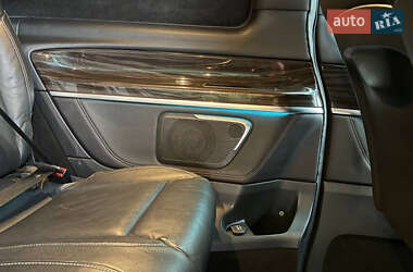 Мінівен Mercedes-Benz V-Class 2015 в  фото 39 Мінівен Mercedes-Benz V-Class 2015 в
