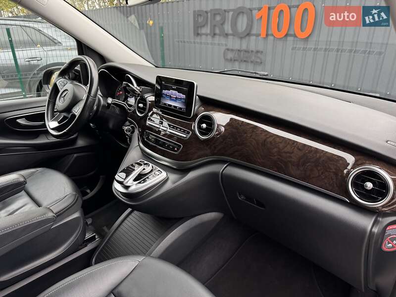 Минивэн Mercedes-Benz V-Class 2018 в Киеве