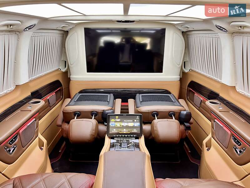 Мінівен Mercedes-Benz V-Class 2023 в Києві фото 53 Мінівен Mercedes-Benz V-Class 2023 в Києві