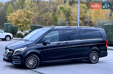Минивэн Mercedes-Benz V-Class 2021 в  фото 2 Минивэн Mercedes-Benz V-Class 2021 в