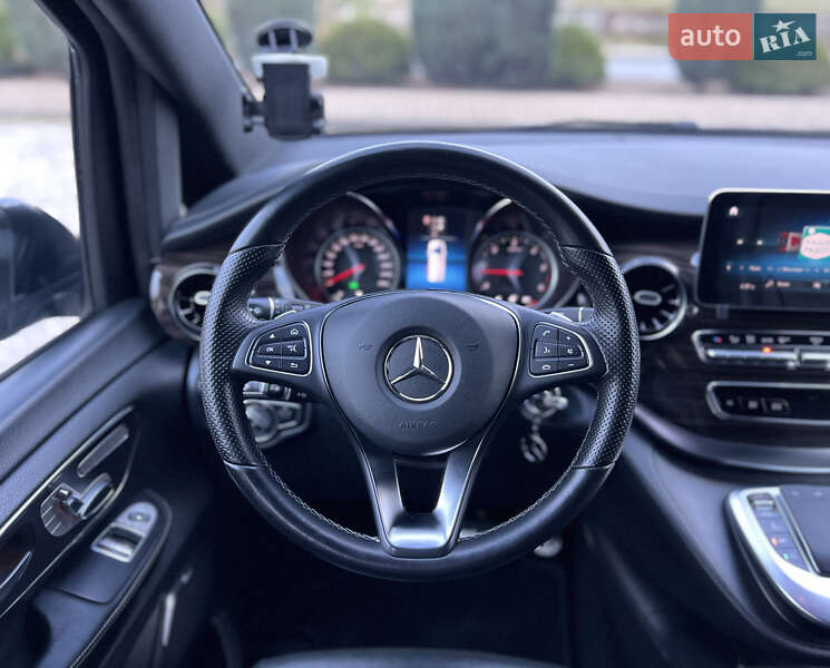 Мінівен Mercedes-Benz V-Class 2021 в Дніпрі