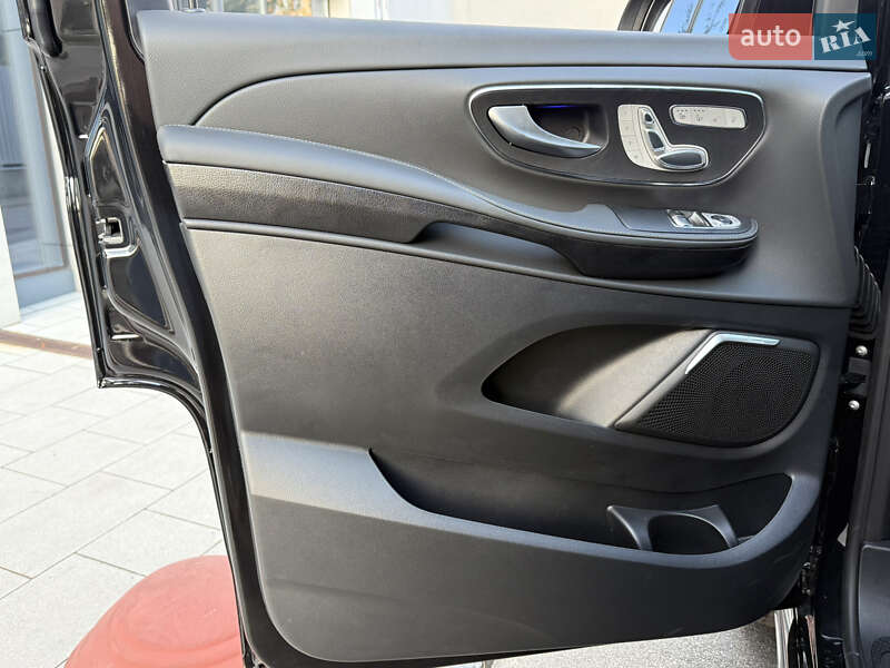 Минивэн Mercedes-Benz V-Class 2025 в Киеве фото 59 Минивэн Mercedes-Benz V-Class 2025 в Киеве