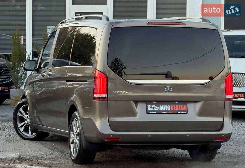 Минивэн Mercedes-Benz V-Class 2017 в Харькове фото 8 Минивэн Mercedes-Benz V-Class 2017 в Харькове