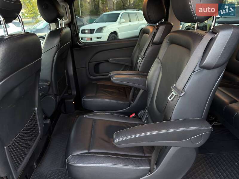 Минивэн Mercedes-Benz V-Class 2017 в Харькове фото 14 Минивэн Mercedes-Benz V-Class 2017 в Харькове