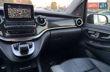 Минивэн Mercedes-Benz V-Class 2017 в 