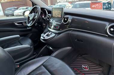 Минивэн Mercedes-Benz V-Class 2017 в 