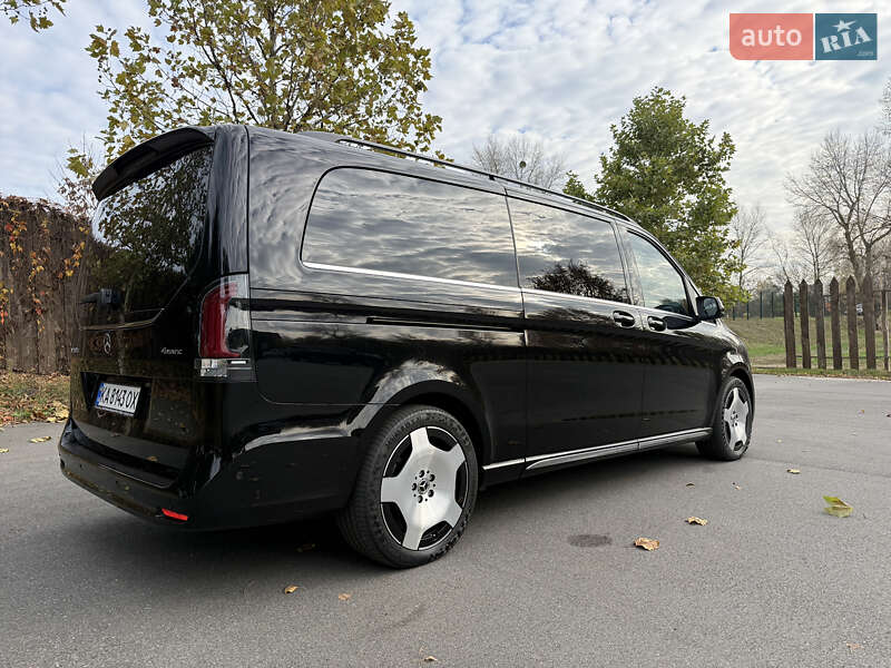 Минивэн Mercedes-Benz V-Class 2025 в Киеве
