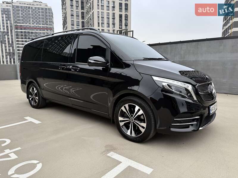 Минивэн Mercedes-Benz V-Class 2021 в Киеве