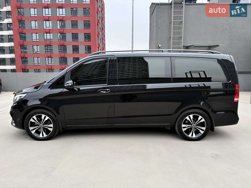 Минивэн Mercedes-Benz V-Class 2021 в Киеве