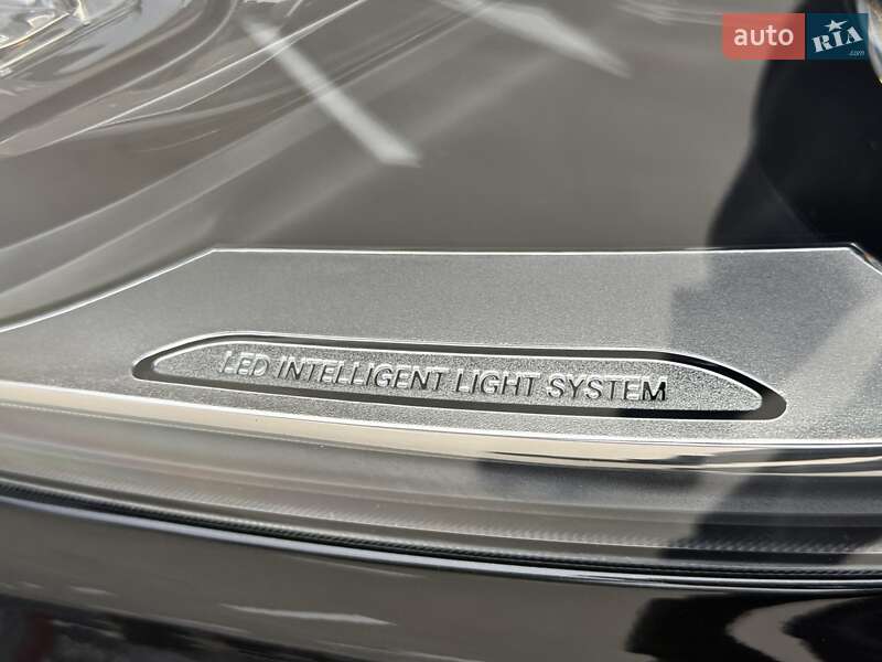 Минивэн Mercedes-Benz V-Class 2021 в Киеве