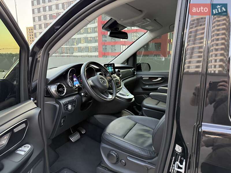 Минивэн Mercedes-Benz V-Class 2021 в Киеве