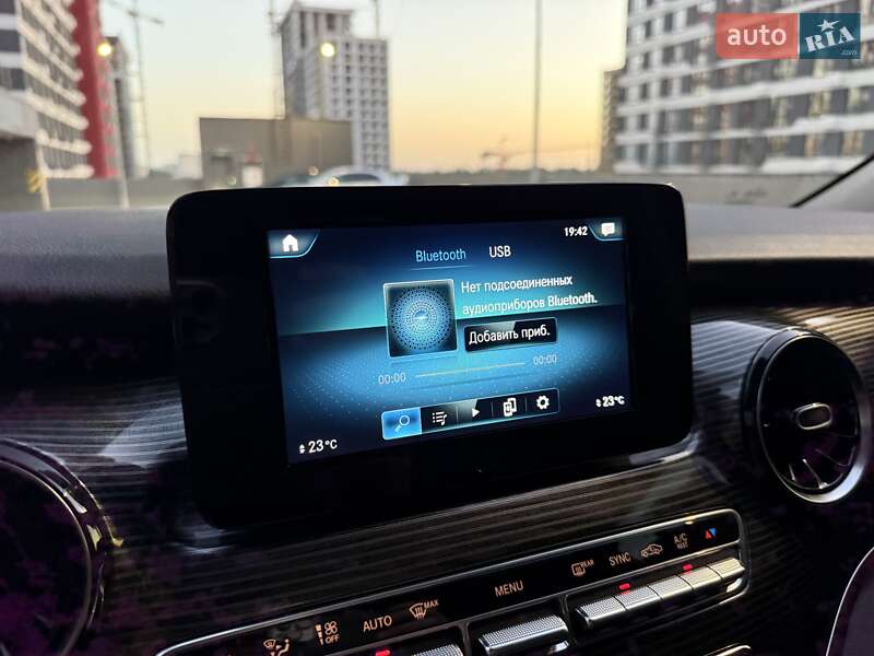 Минивэн Mercedes-Benz V-Class 2021 в Киеве