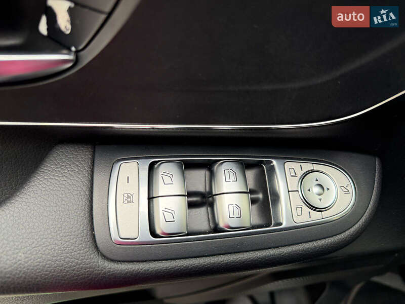 Мінівен Mercedes-Benz V-Class 2016 в Кам'янець-Подільському фото 44 Мінівен Mercedes-Benz V-Class 2016 в Кам'янець-Подільському