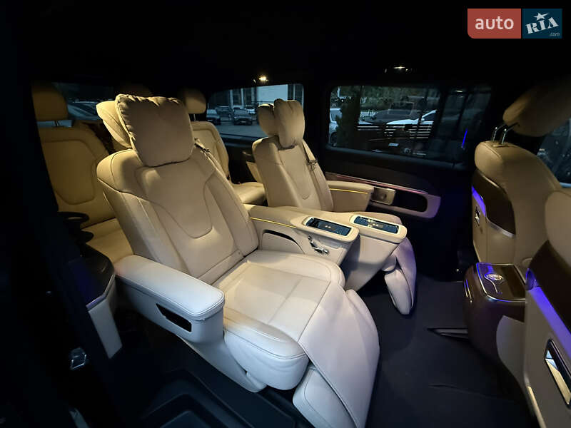 Минивэн Mercedes-Benz V-Class 2025 в Киеве