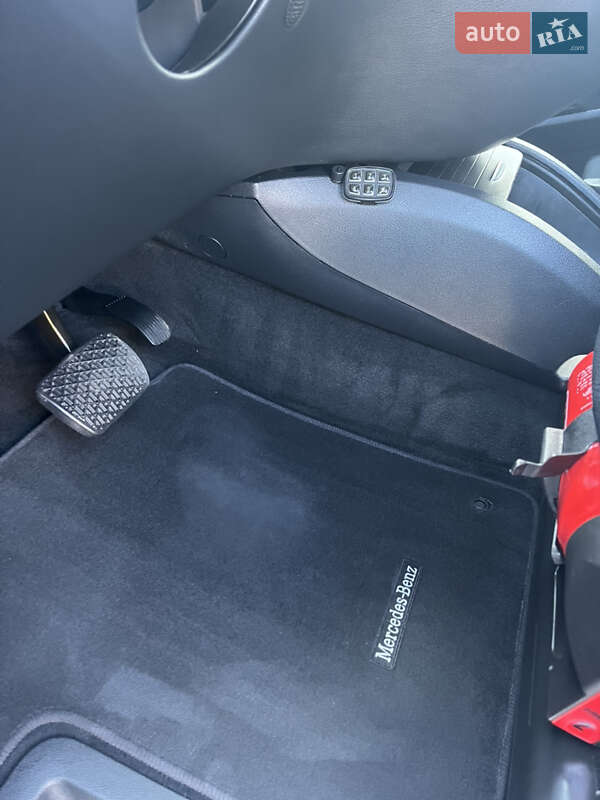 Мінівен Mercedes-Benz V-Class 2016 в Чернівцях фото 21 Мінівен Mercedes-Benz V-Class 2016 в Чернівцях