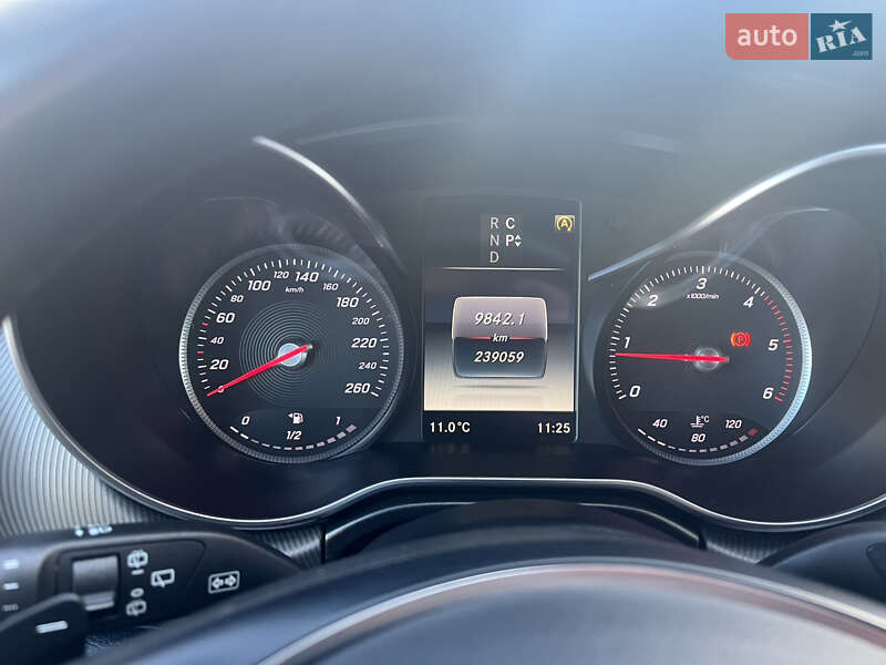 Мінівен Mercedes-Benz V-Class 2016 в Чернівцях фото 24 Мінівен Mercedes-Benz V-Class 2016 в Чернівцях