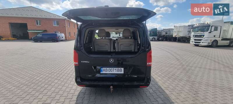 Минивэн Mercedes-Benz V-Class 2016 в Виннице фото 5 Минивэн Mercedes-Benz V-Class 2016 в Виннице