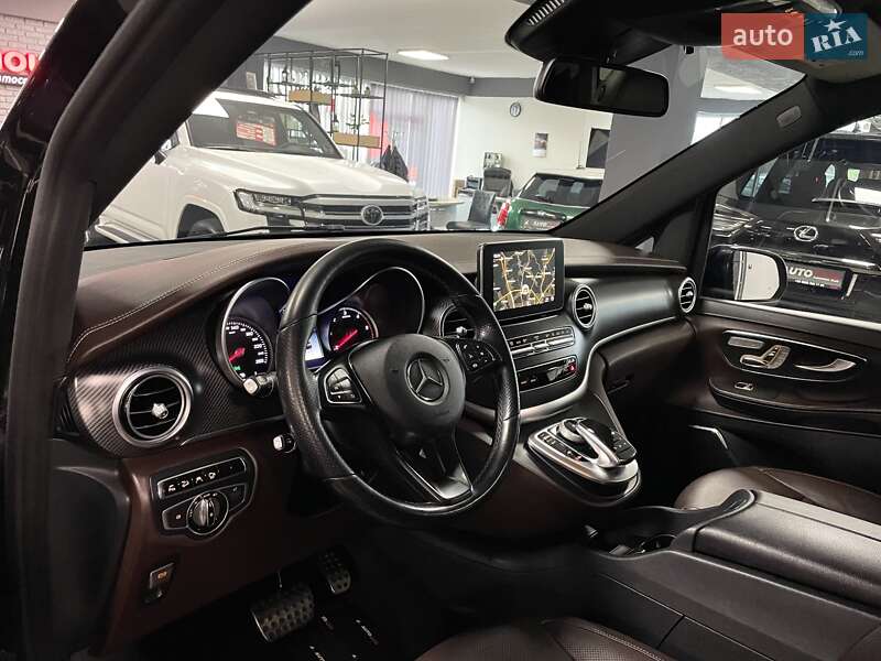 Мінівен Mercedes-Benz V-Class 2016 в Львові фото 27 Мінівен Mercedes-Benz V-Class 2016 в Львові