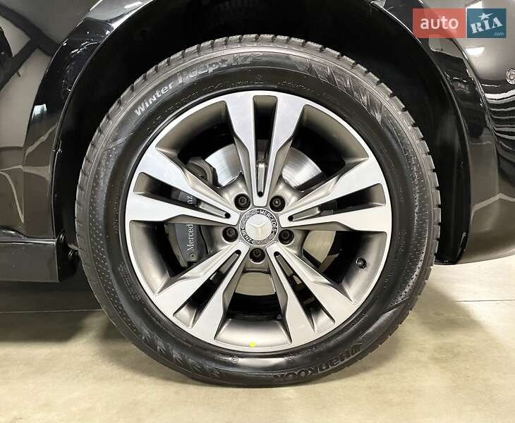 Мінівен Mercedes-Benz V-Class 2016 в Львові фото 78 Мінівен Mercedes-Benz V-Class 2016 в Львові