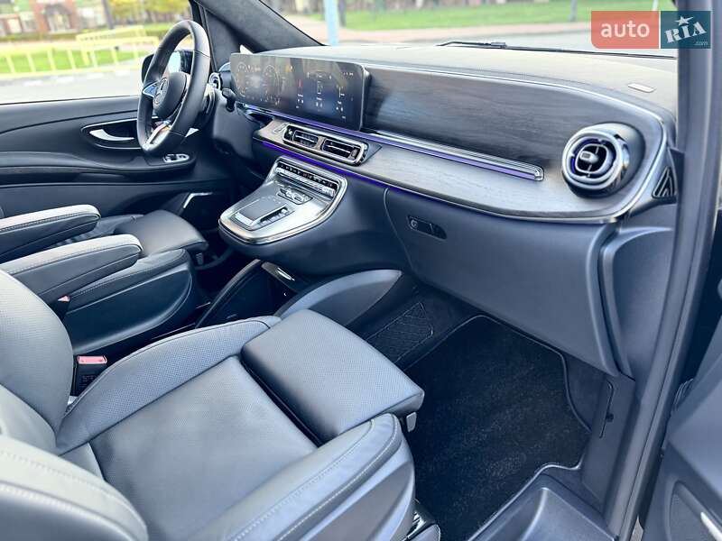 Мінівен Mercedes-Benz V-Class 2025 в Києві