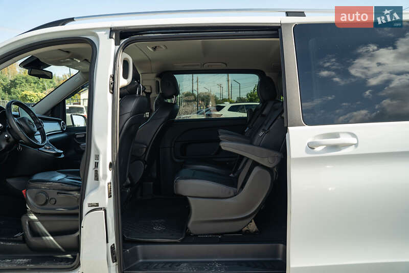 Минивэн Mercedes-Benz V-Class 2015 в Черновцах