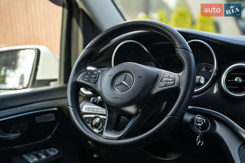 Минивэн Mercedes-Benz V-Class 2015 в Черновцах
