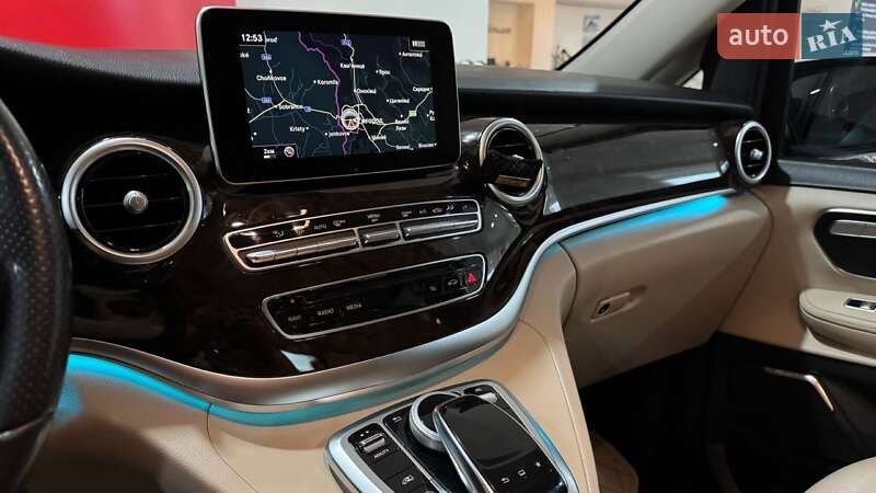 Минивэн Mercedes-Benz V-Class 2015 в Ужгороде