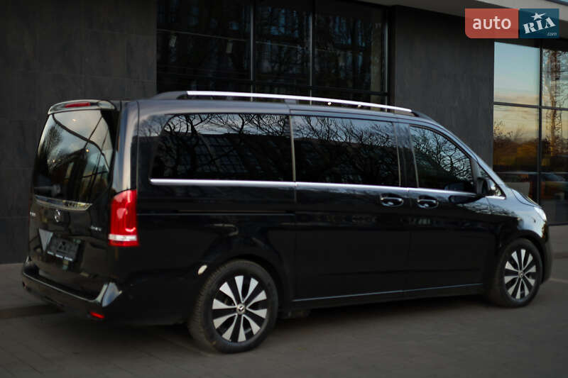 Минивэн Mercedes-Benz V-Class 2021 в Киеве