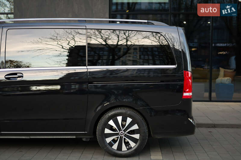Минивэн Mercedes-Benz V-Class 2021 в Киеве