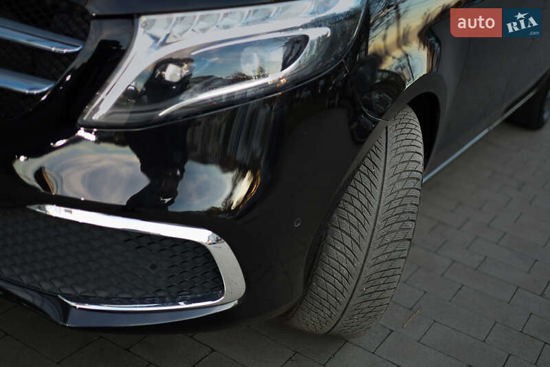 Минивэн Mercedes-Benz V-Class 2021 в Киеве