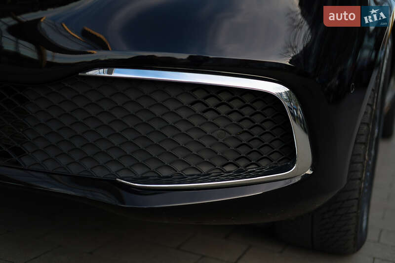 Минивэн Mercedes-Benz V-Class 2021 в Киеве