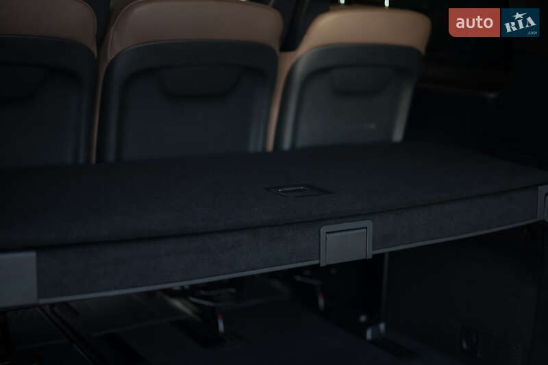 Минивэн Mercedes-Benz V-Class 2021 в Киеве