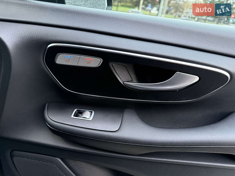 Мінівен Mercedes-Benz V-Class 2021 в Луцьку