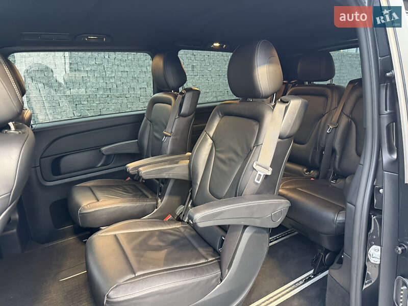 Мінівен Mercedes-Benz V-Class 2021 в Луцьку