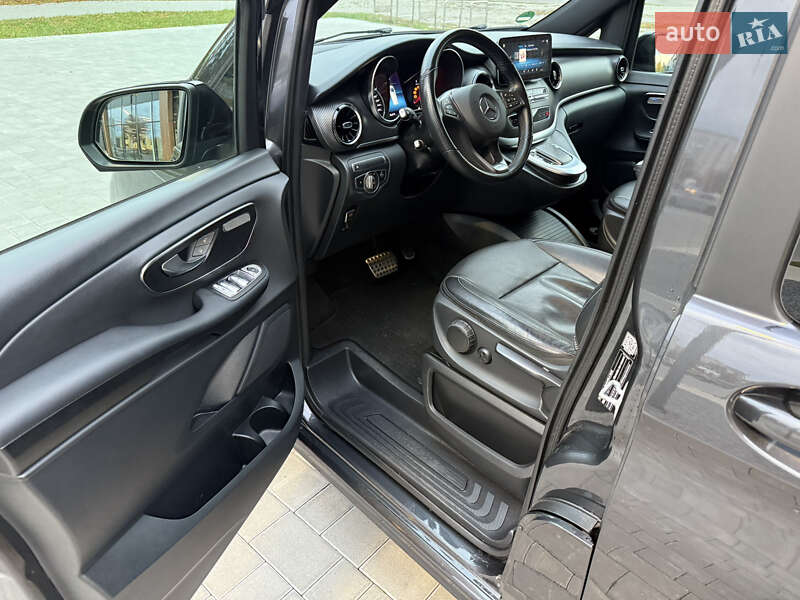 Мінівен Mercedes-Benz V-Class 2021 в Луцьку