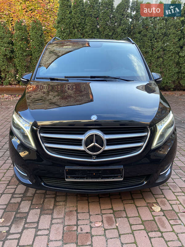 Минивэн Mercedes-Benz V-Class 2015 в Киеве