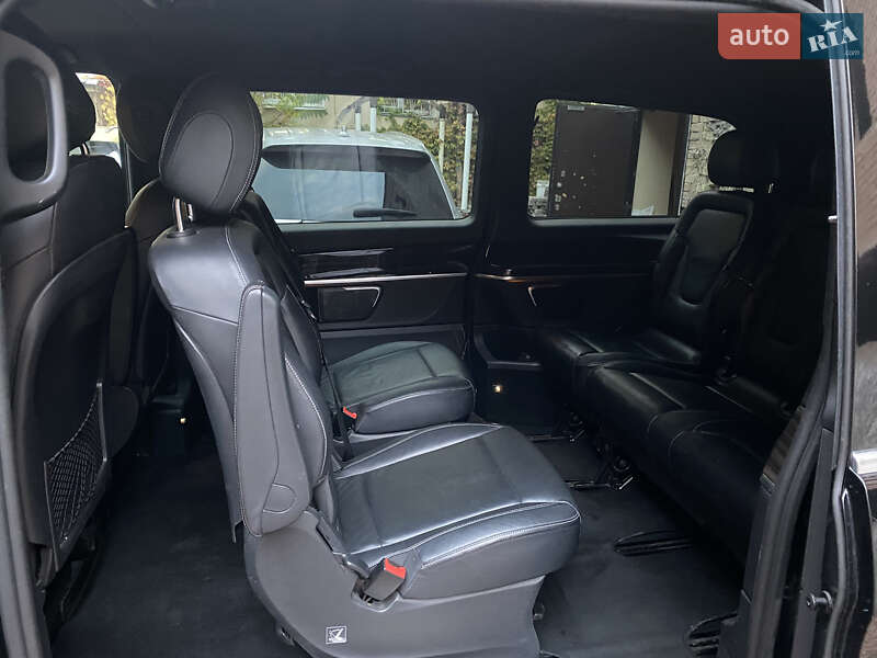 Минивэн Mercedes-Benz V-Class 2015 в Киеве