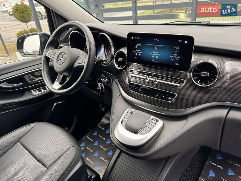 Мінівен Mercedes-Benz V-Class 2021 в Рівному