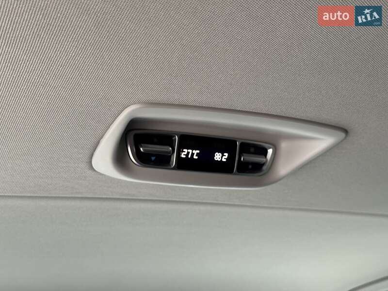 Мінівен Mercedes-Benz V-Class 2021 в Рівному