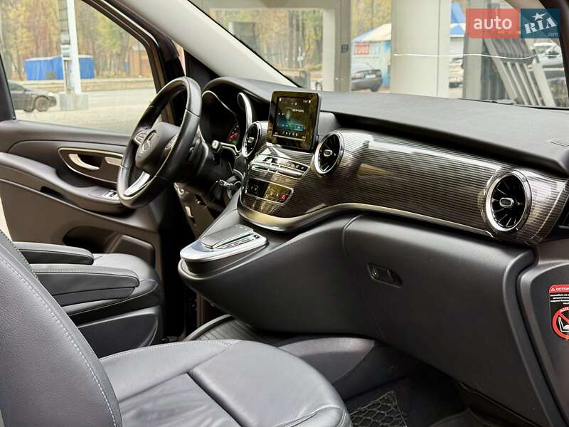 Минивэн Mercedes-Benz V-Class 2020 в Днепре фото 25 Минивэн Mercedes-Benz V-Class 2020 в Днепре