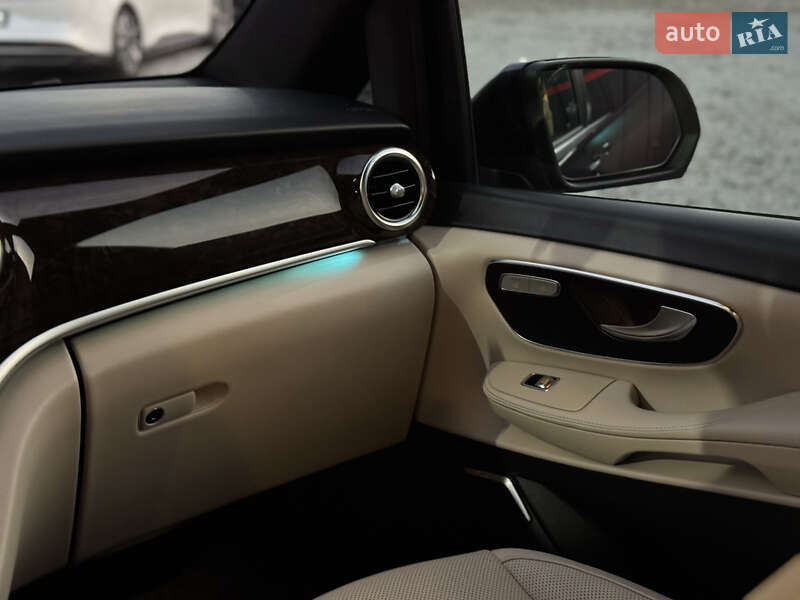 Мінівен Mercedes-Benz V-Class 2016 в Луцьку