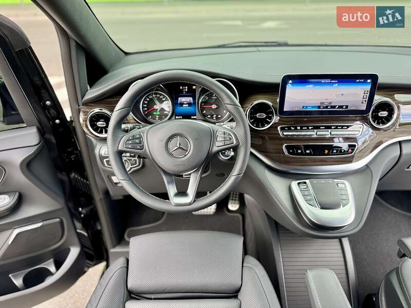 Минивэн Mercedes-Benz V-Class 2023 в Киеве фото 57 Минивэн Mercedes-Benz V-Class 2023 в Киеве
