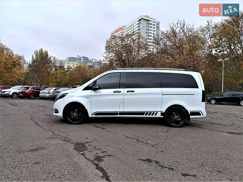 Мінівен Mercedes-Benz V-Class 2015 в Одесі