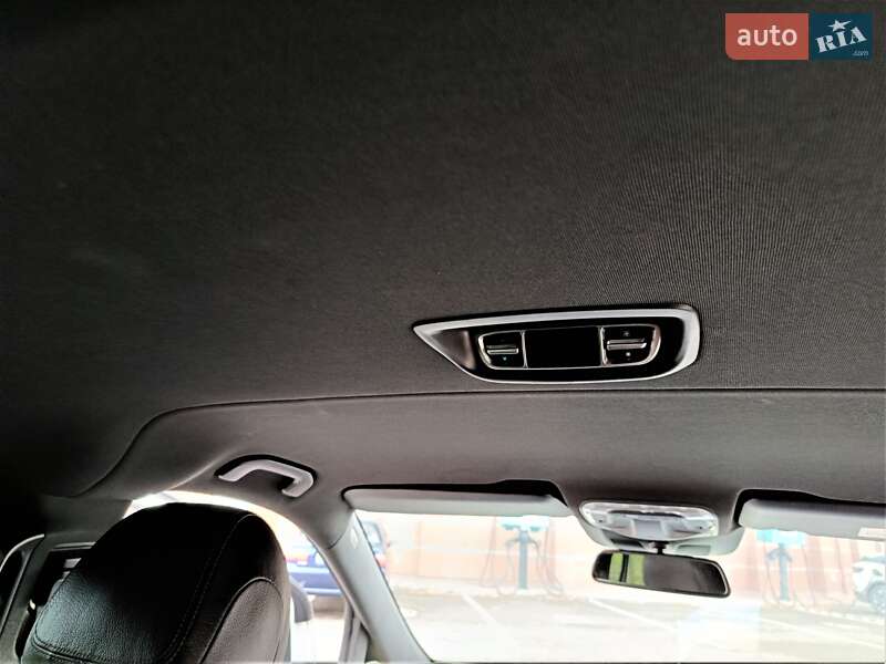 Мінівен Mercedes-Benz V-Class 2015 в Одесі